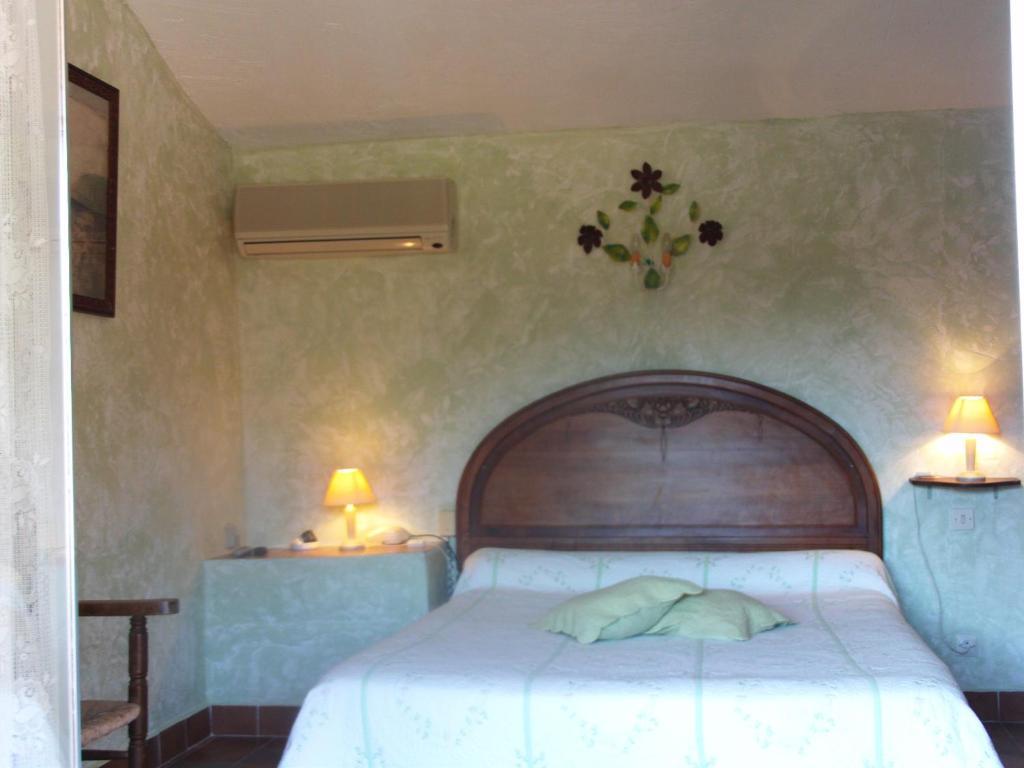 La Pierrerie Hotel Grimaud Room photo